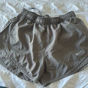 grey nike shorts